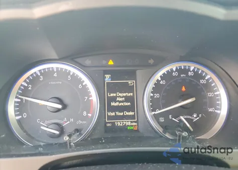 2017 Toyota Highlander Se z USA, uszkodzony, nr VIN 5TDKZRFH3HS525529